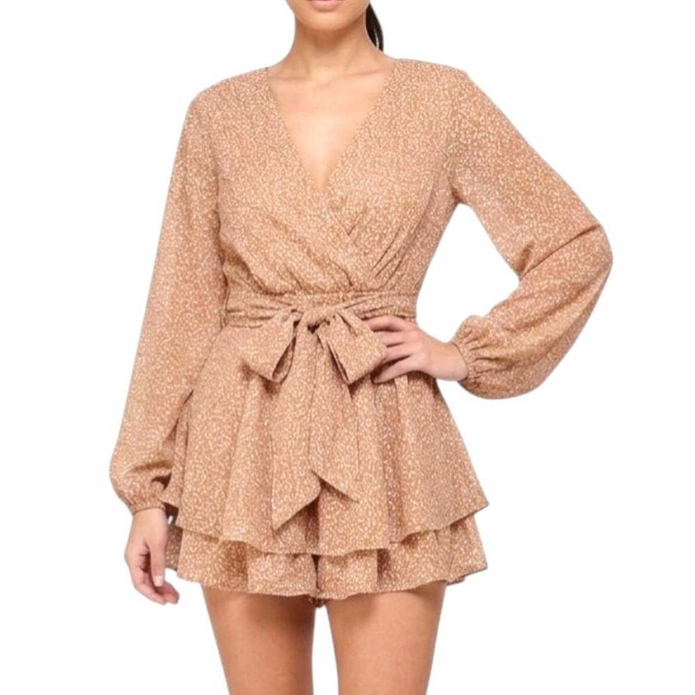 Japna Women Small Tan Animal Print Long‎ Sleeve V Neck Tiered Ruffle Mini Romper